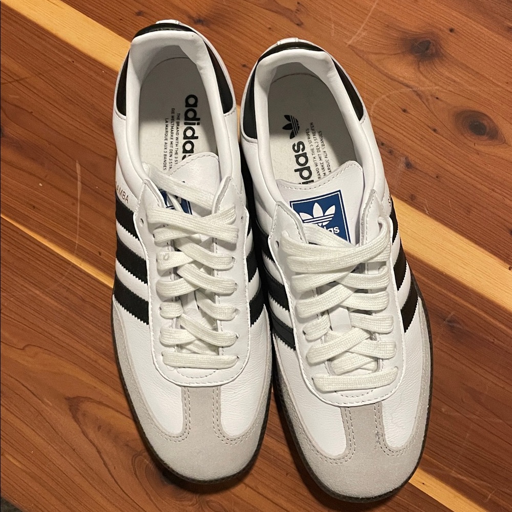 Adidas Samba Classic White and Black Trainers size 6.5